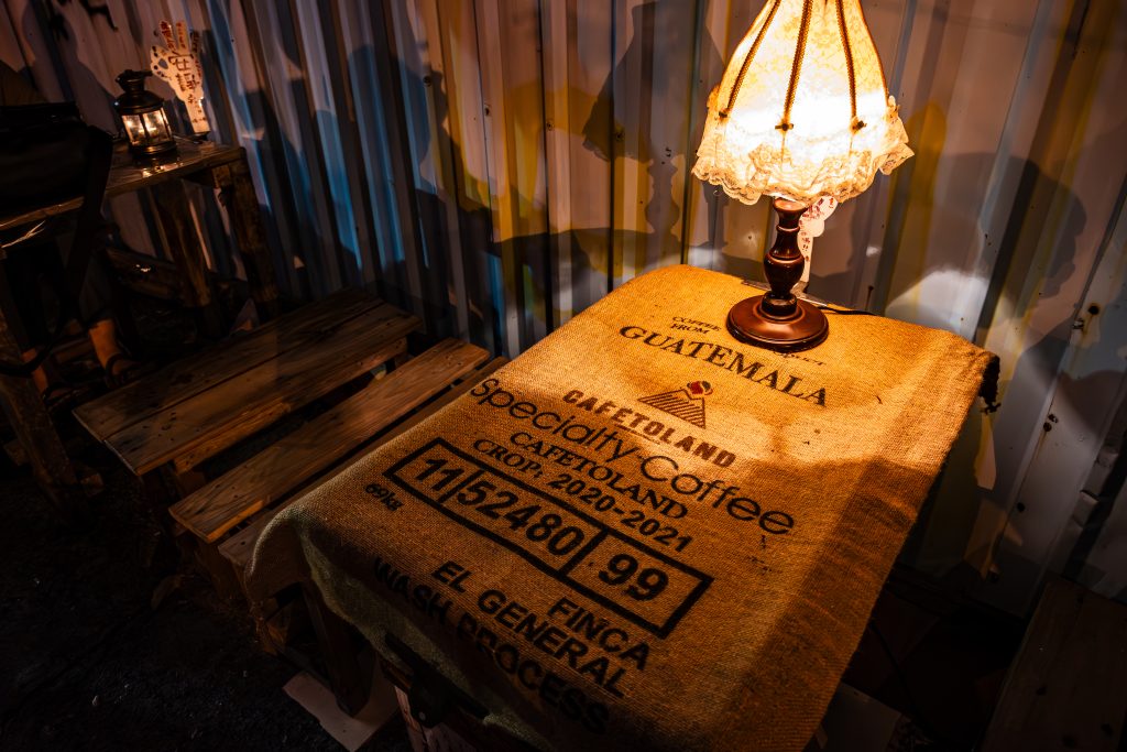 小鎮咖啡 露天桌區