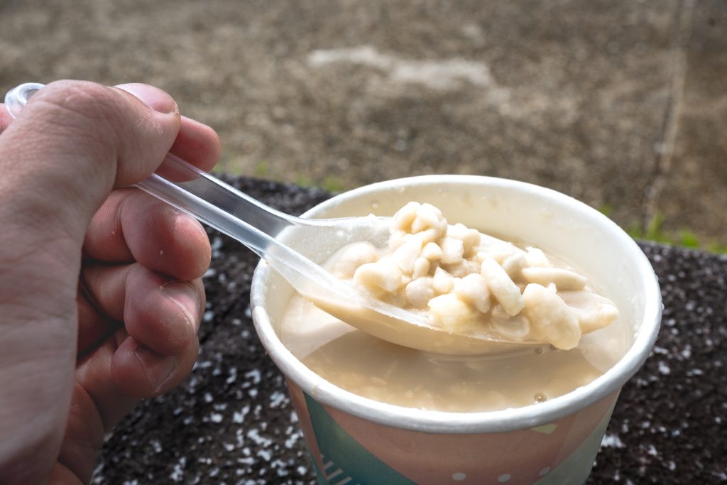 【台北北投】石牌無名手工蛋餅|江振誠主廚推薦美食|酥脆厚實手工蛋餅、好喝花生湯|北投、石牌超高人氣早餐店|文內附菜單