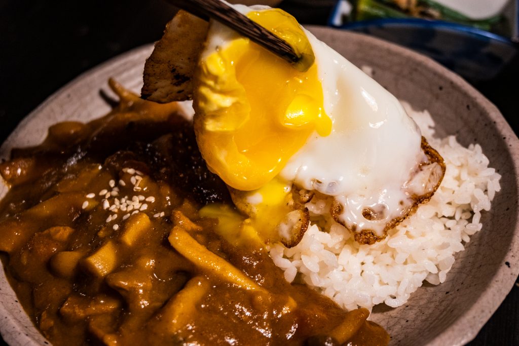 2730café 貳柒參零咖啡 野菇豬肉咖哩