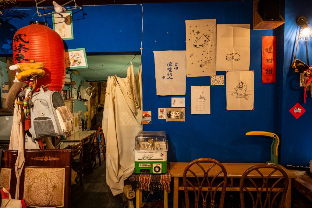 2730café 貳柒參零咖啡 內用區域