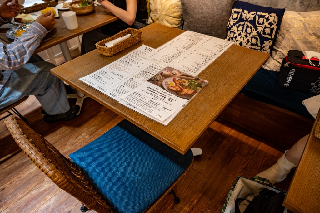 【台北中山】Miss V Bakery Cafe 赤峰店|媒體評比台北第一肉桂捲|歐美風格Bakery Café|赤峰街網美早午餐、下午茶推薦