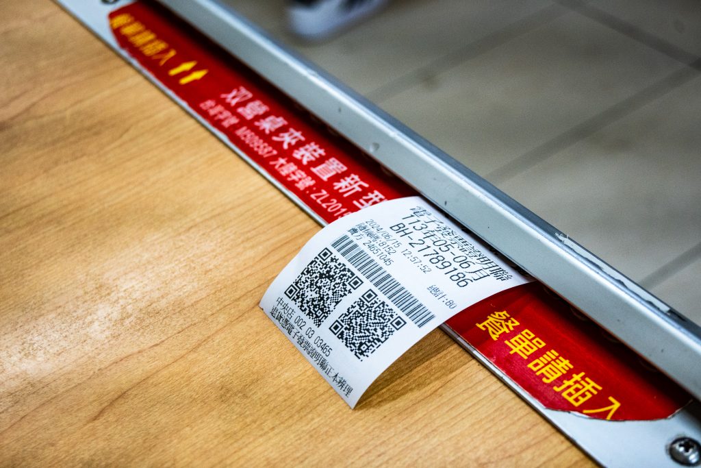 【桃園中壢】雙營涼麵|中壢超高人氣排隊美食|推薦蒜味涼麵加雞絲|鄰近中壢火車站